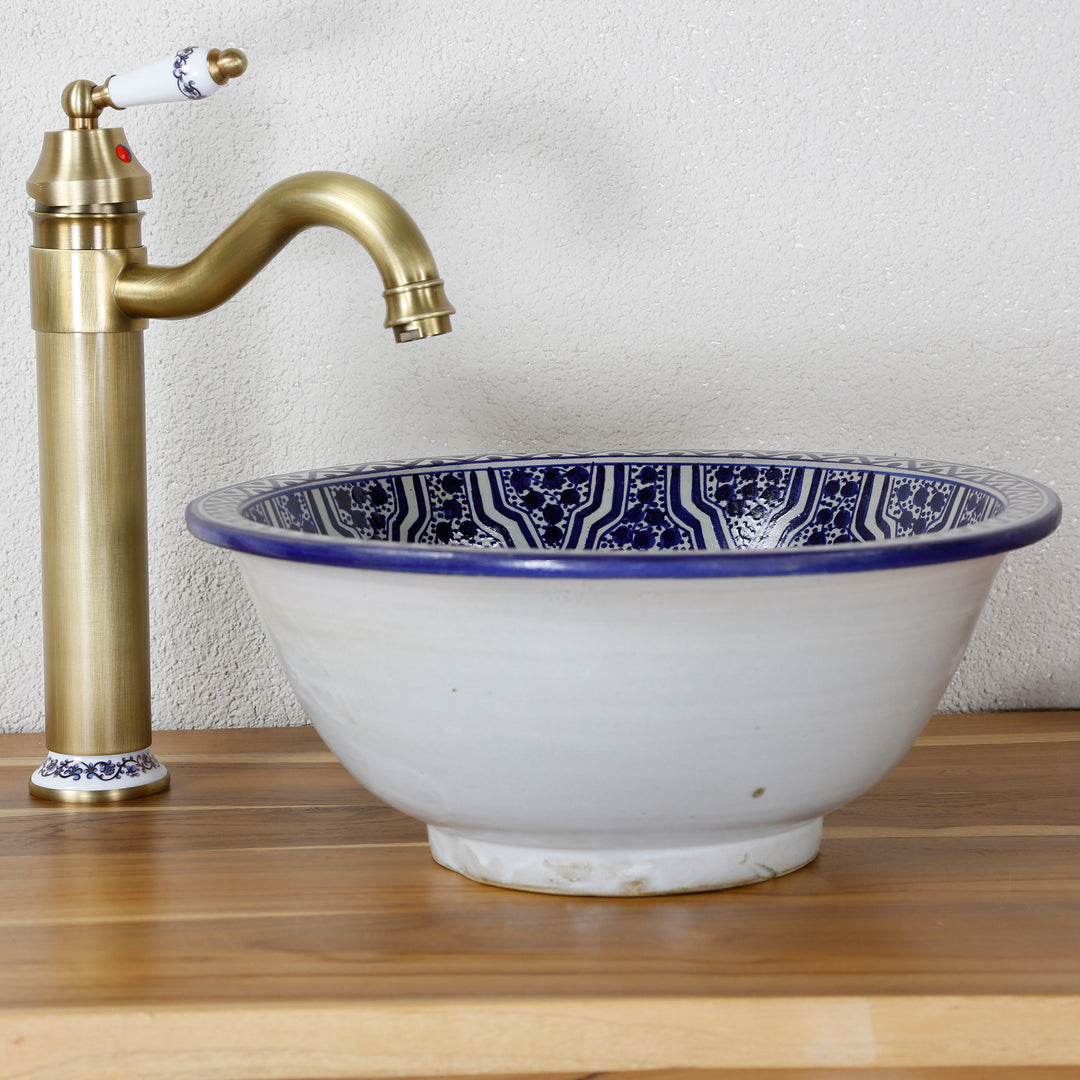 Lavabo peint à la main