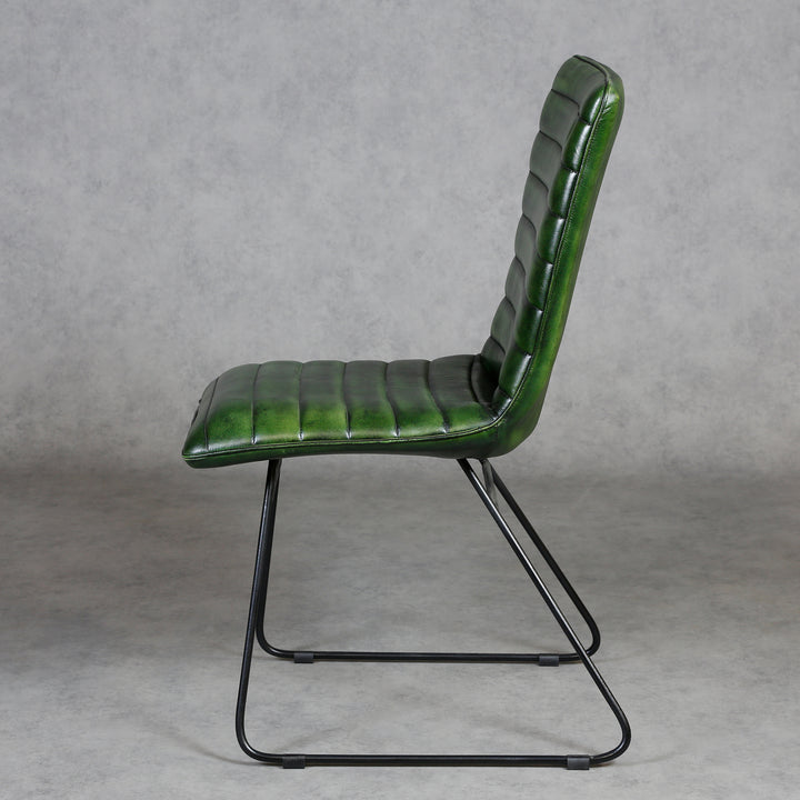 Chaise de salle à manger en cuir vert