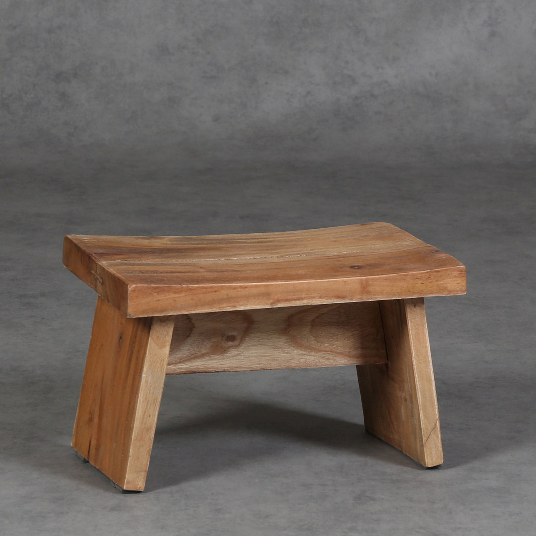 Tabouret en teck Paolo