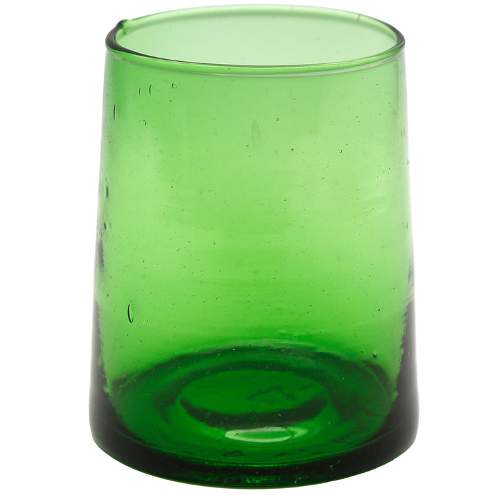  Café glacé dans un verre vert – forme stable et belle coloration