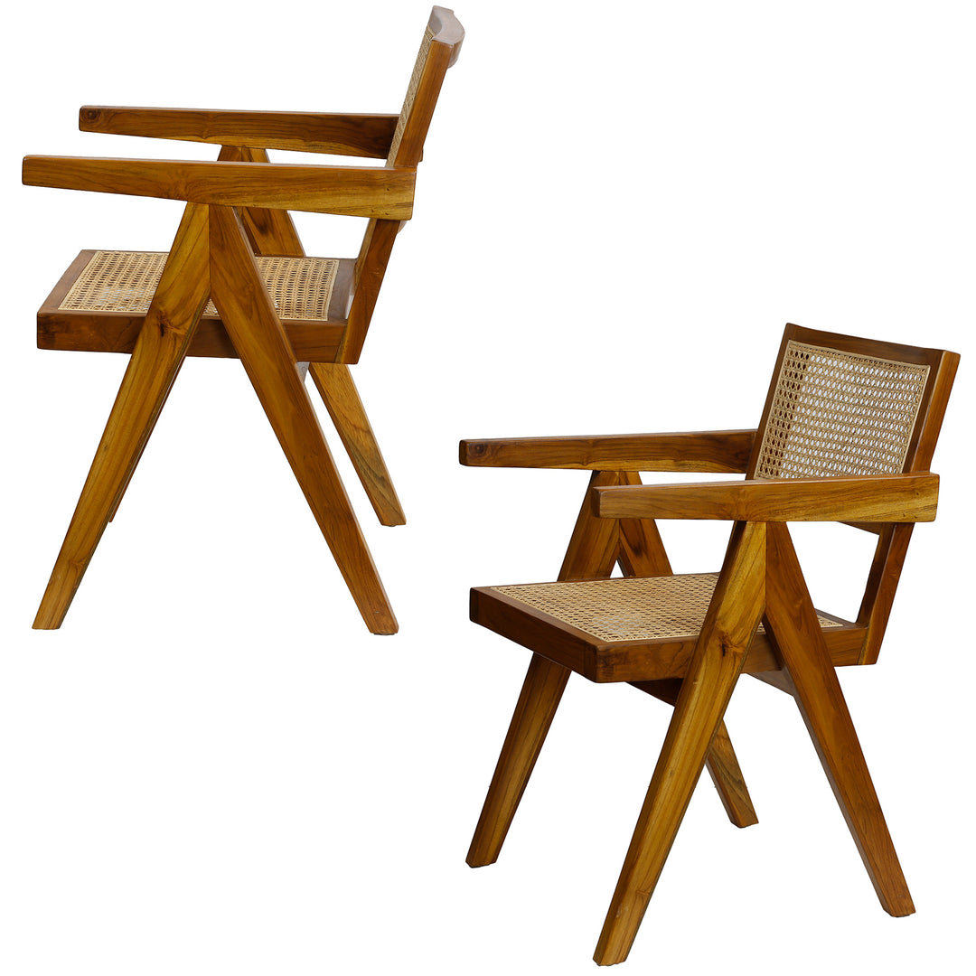 Twee aanzichten van de Weense rieten fauteuil in teakbruin, handgemaakt van massief hout met rotan zitting