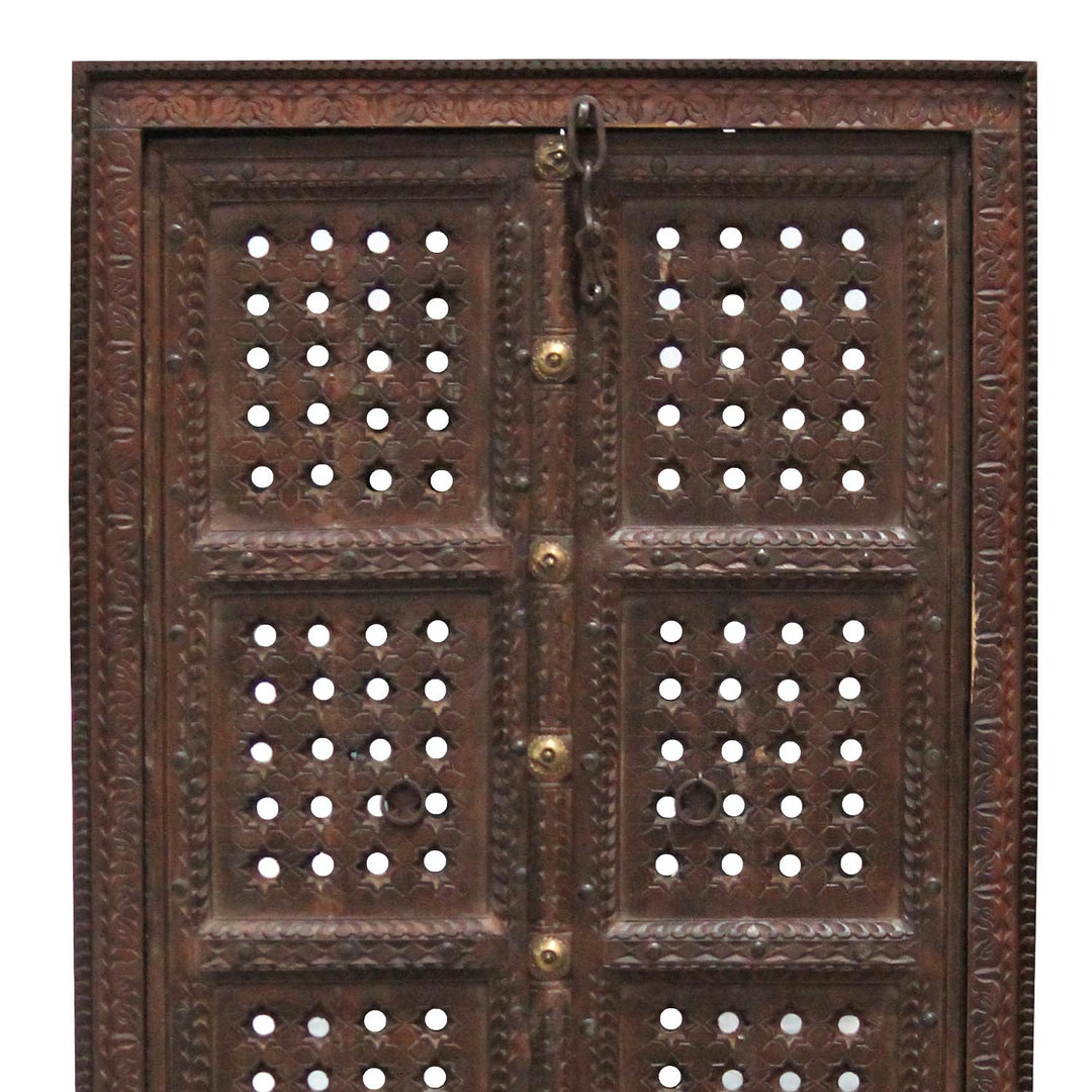 Indische houten poort Ajala