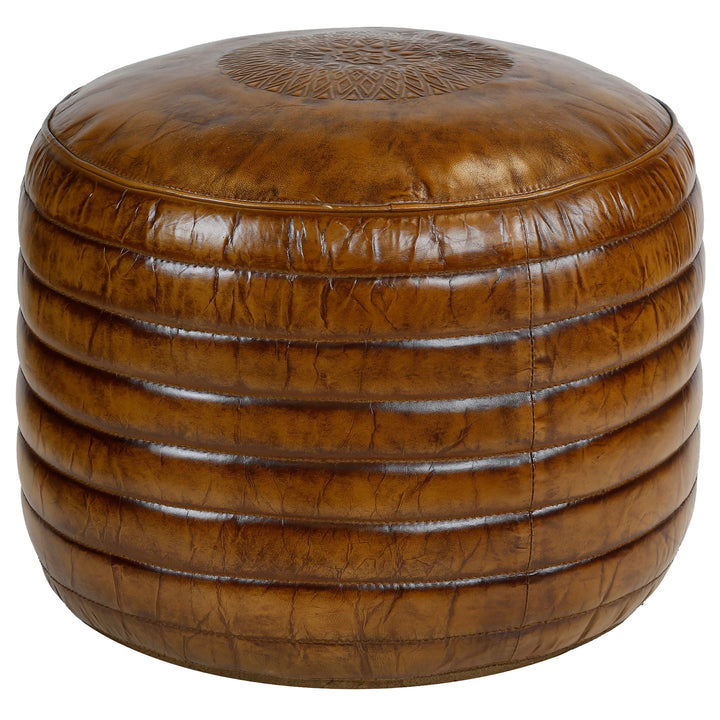 Tabouret en cuir marron chaud, matelassage circulaire sur les côtés, rembourrage moelleux