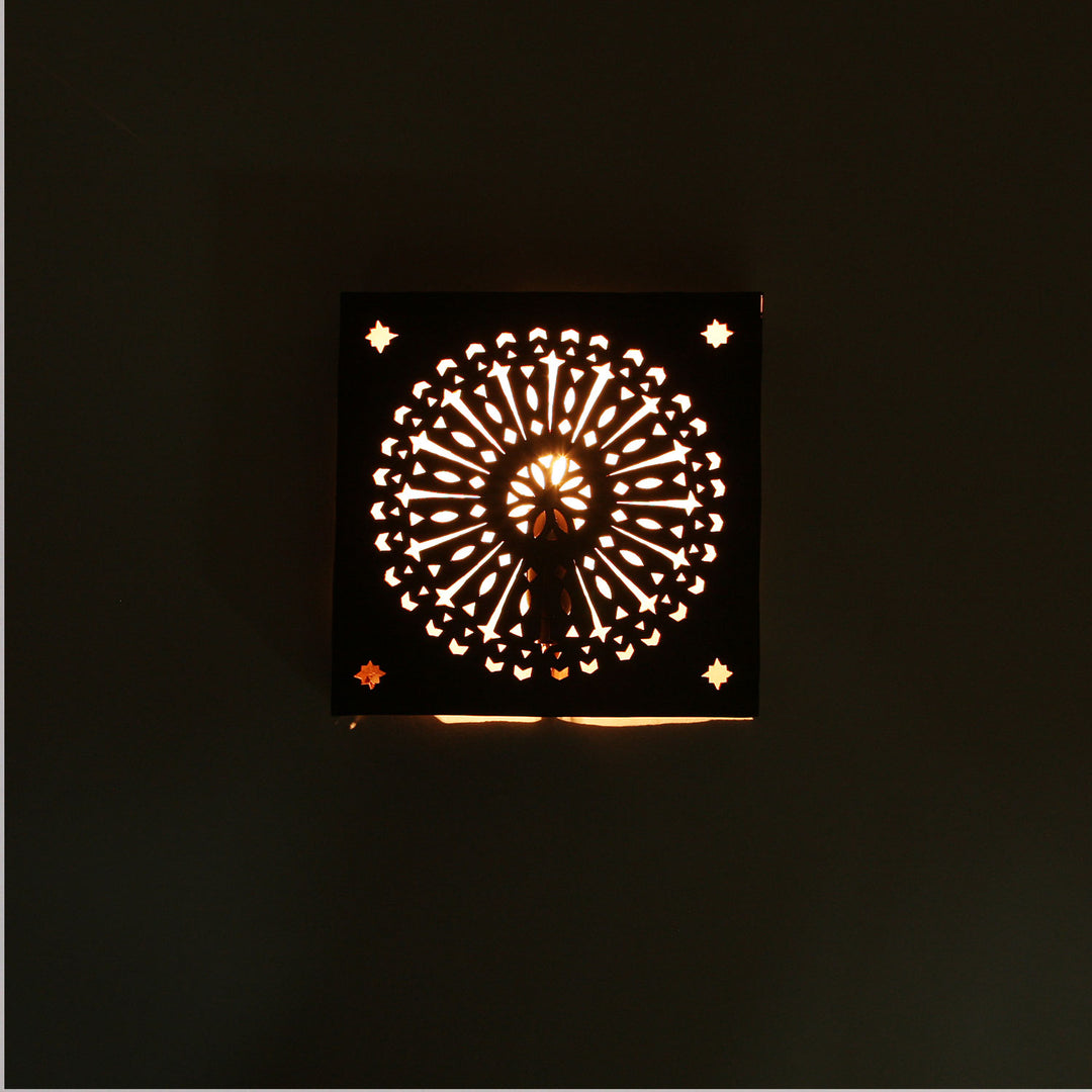 Oosterse ijzeren wandlamp EWL36