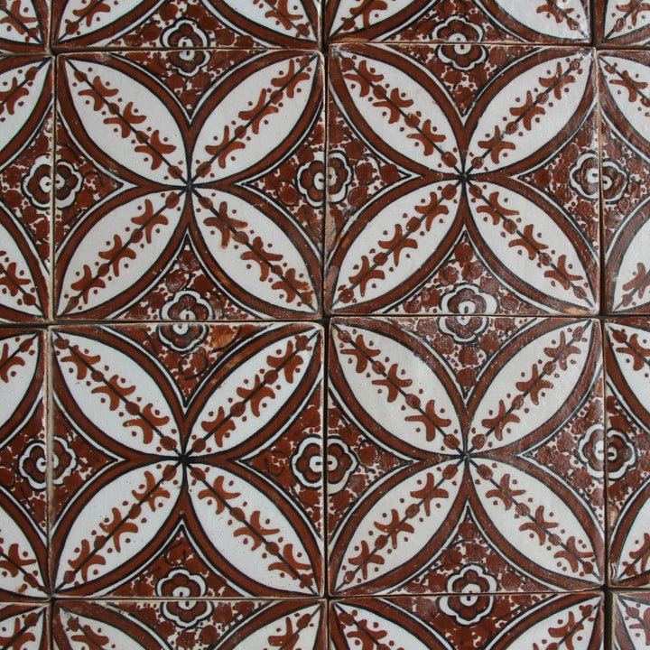 Handbeschilderde tegel – Mediterraan landhuiskeramiek