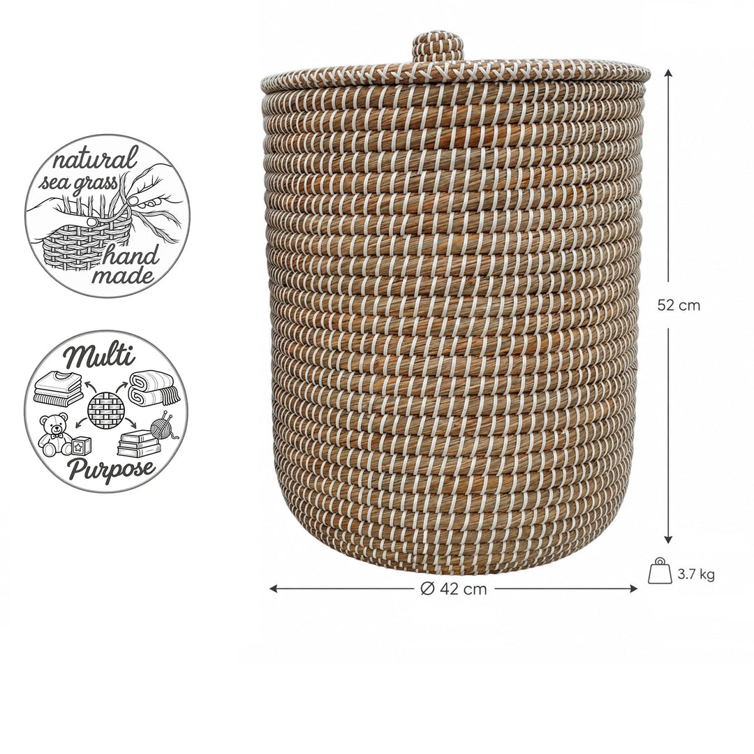 Wasmand van zeegras in naturel/wit: Ø 42 cm, 52 cm hoog, inhoud ca. 65 liter en gewicht 3,7 kg.